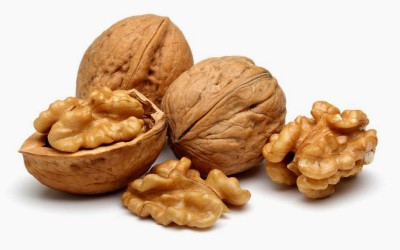 Nueces: reducen el riesgo de cáncer de colon
